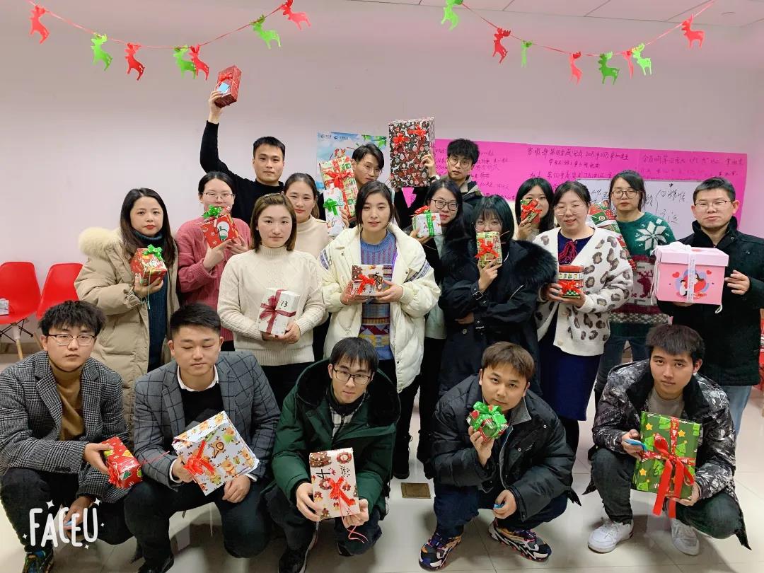 首佳祝大家新年快樂，佳節(jié)如意~